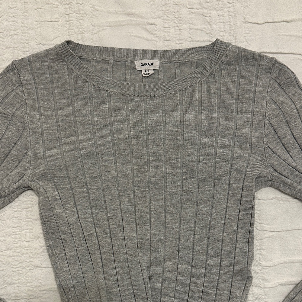Garage Gray Ribbed Top - Picture 2 of 5